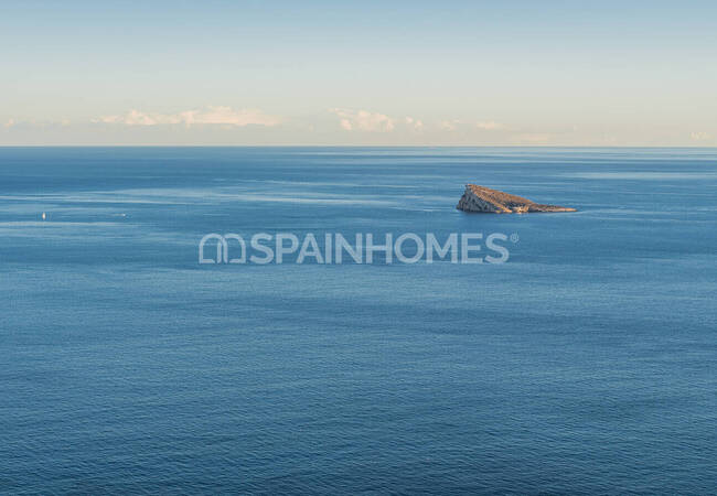 Benidorm Costa Blanca'da Plaja Yakın Deniz Manzaralı Daireler 26