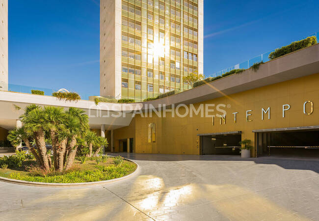 Benidorm Costa Blanca'da Plaja Yakın Deniz Manzaralı Daireler 10