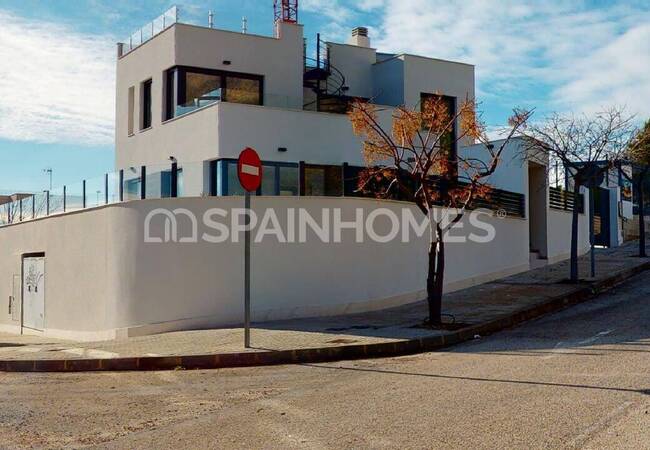 Under-construction Villa Close by the Beach in Polop 6