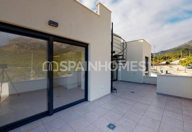 Under-construction Villa Close by the Beach in Polop 17