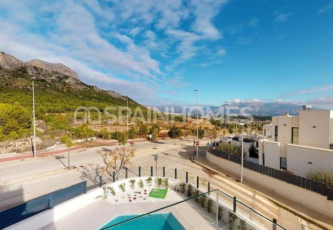 Under-construction Villa Close by the Beach in Polop 19