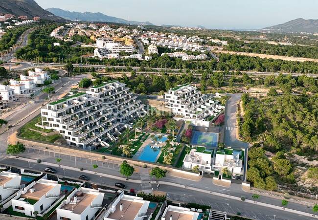 Exclusive Houses in Private Complex Near Beach in Finestrat 2