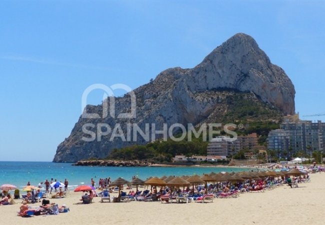 Exclusive Houses in Private Complex Near Beach in Finestrat 6