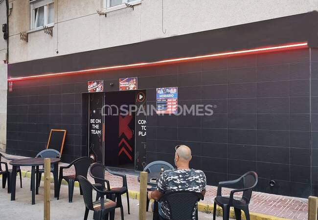 Gaming Cafe with Sound Insulation in Torrevieja Costa Blanca 2