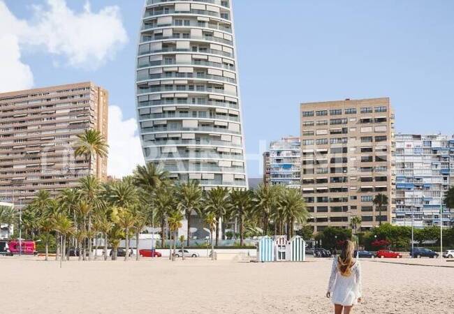 Sea View Apartments in Beachfront Building in Benidorm 1