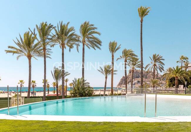 Sea View Apartments in Beachfront Building in Benidorm 9