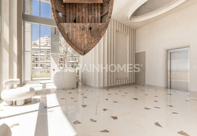 Sea View Apartments in Beachfront Building in Benidorm 12