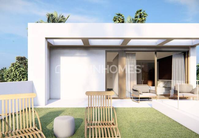 La Zenia'da Sahile Çok Yakın Konumda Şık Tasarımlı Lüks Villa 7