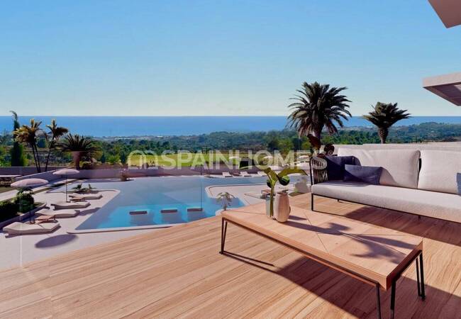 Properties on a Golf Course Close to the Beach, in Finestrat