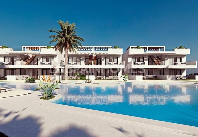 Properties on a Golf Course Close to the Beach, in Finestrat 2