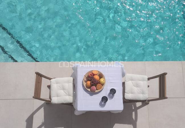 Villamartin Costa Blanca'da Özel Havuzlu Şık Villalar 5