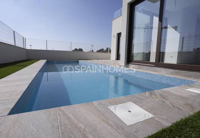 Detached Houses Intertwined with Nature in Polop Alicante 8