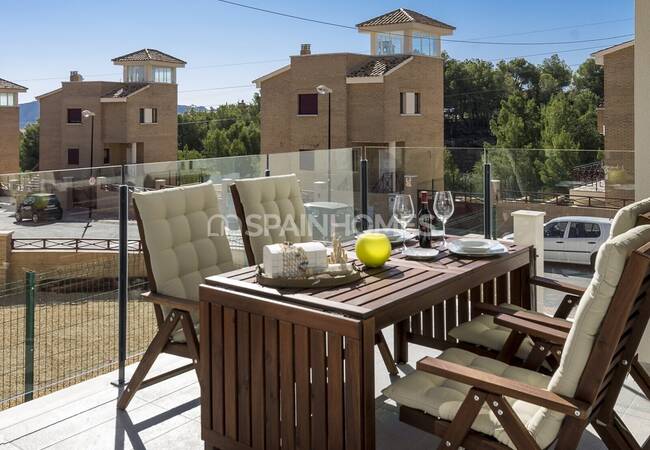 Spacious Detached Houses Close to Beach in La Nucia Alicante 10