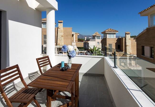 Spacious Detached Houses Close to Beach in La Nucia Alicante 12
