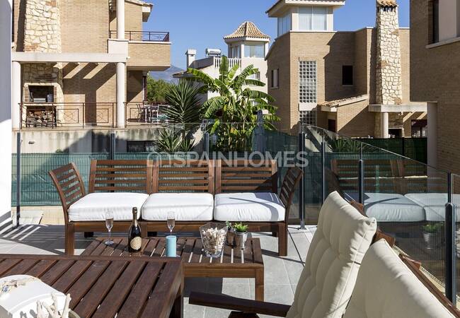 Spacious Detached Houses Close to Beach in La Nucia Alicante 9