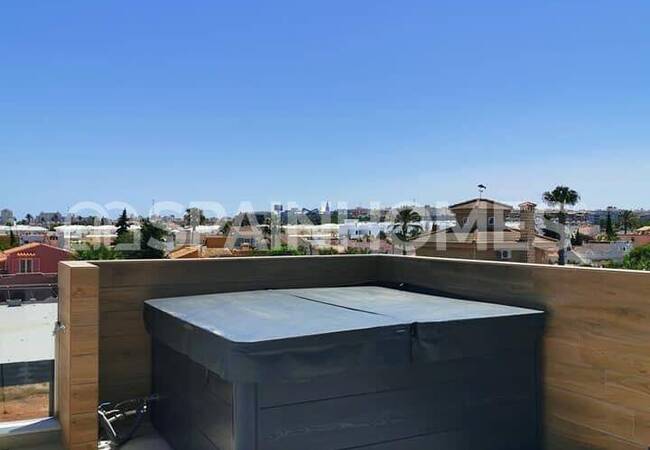 Lyxiga Och Rymliga Villor Med Privat Simbassäng I Torrevieja 12