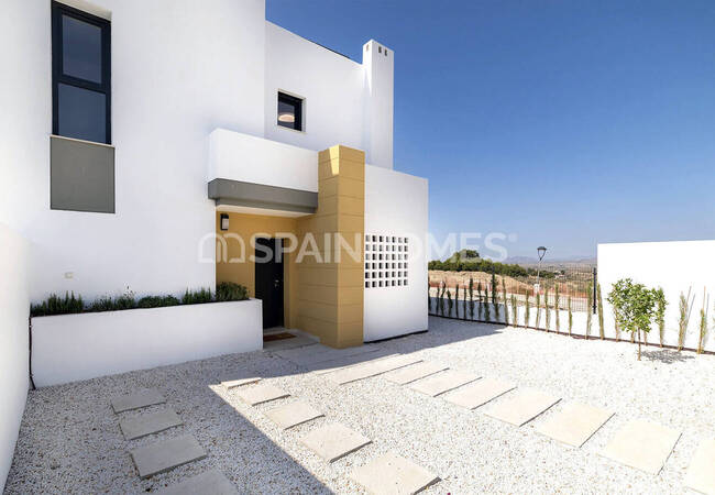 Busot'ta Sahile Yakın ve Huzurlu Bölgede Sıfır Evler 3