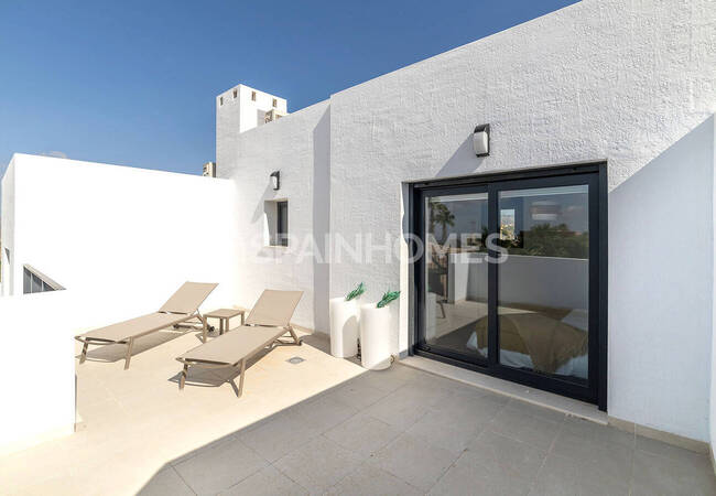 Busot'ta Sahile Yakın ve Huzurlu Bölgede Sıfır Evler 8