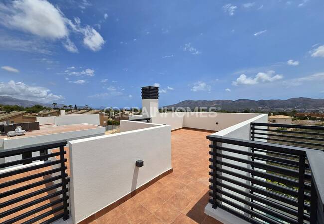 فيلات أنيقة مع حدائق ومسابح خاصة في أليكانتي لا نوسيا 17