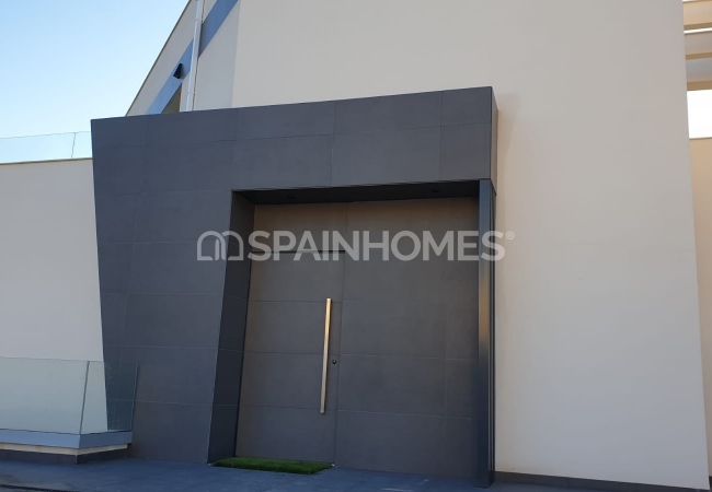 Villas with Sea, City, and Nature Views in Benidorm Alicante 4