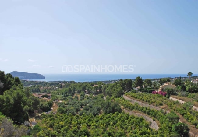 Moraira Alicante'de Deniz ve Doğa Manzaralı 5+1 Villa 3