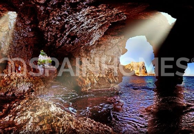 Moraira Alicante'de Deniz ve Doğa Manzaralı 5+1 Villa 11