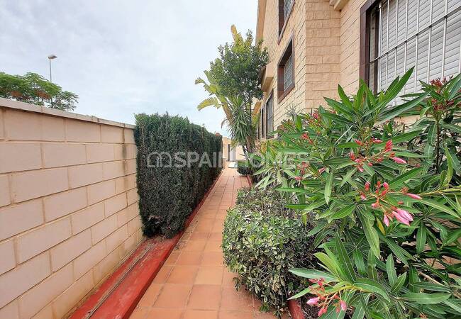 Torre De La Horadada'da Sahile Yakın Müstakil Geniş Villa 7