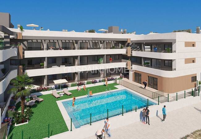 Nieuwbouw Flats Ddichtbij Het Strand In Mil Palmeras Spanje