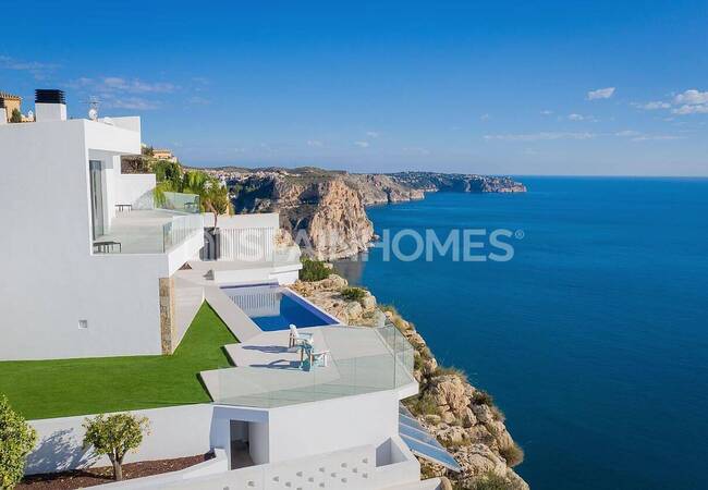 Luxury Villa with Panoramic Sea View in Benitachell Alicante 7
