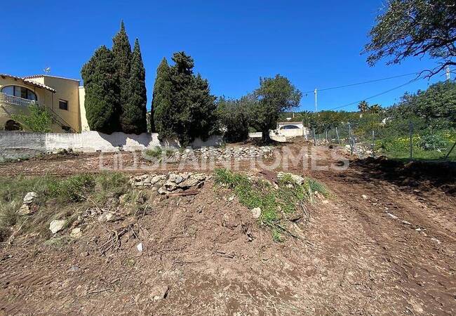 Calpe'de Plaja Sadece 2 Km Mesafede Düz Zemin Arsa 4