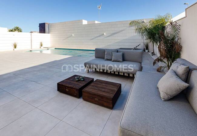 Modern Villas with Pools and Parking in Pilar De La Horadada 6