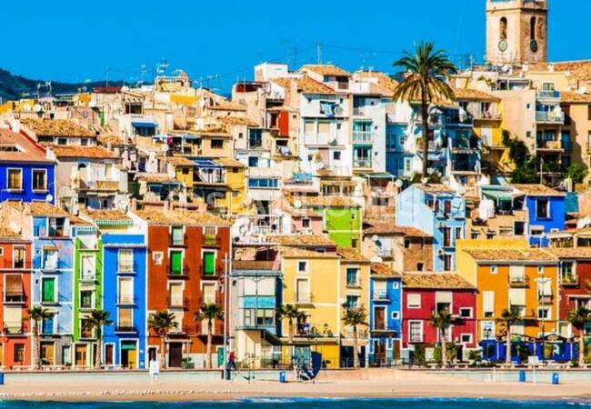 Alicante Villajoyosa'da Sahile Çok Yakın Konumda Lüks Daireler 10