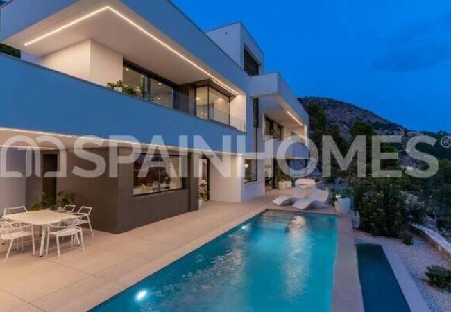 Sea View Villa in Unique Location in Altea Alicante 2