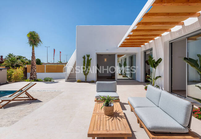 Bungalow Style Detached Houses in Alicante La Herrada 4