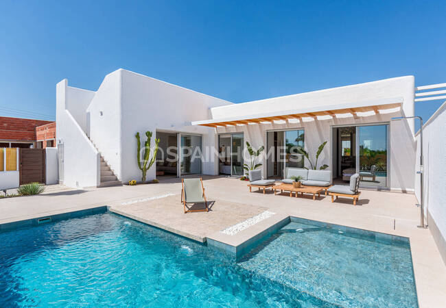 Bungalow Style Detached Houses in Alicante La Herrada 1