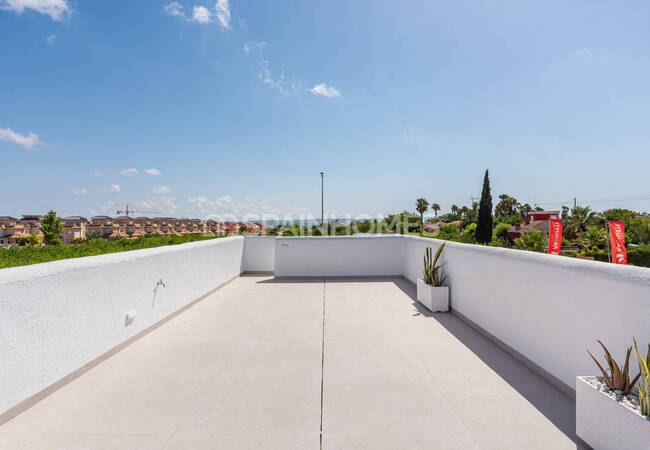 Bungalow Style Detached Houses in Alicante La Herrada 9
