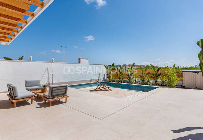 Bungalow Style Detached Houses in Alicante La Herrada 8