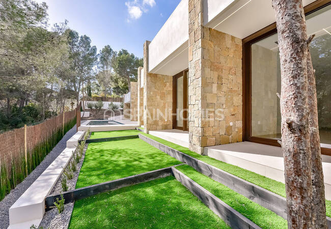 Altea Alicante'de Sahile Yakın Konumda Havuzlu Lüks Villa 11