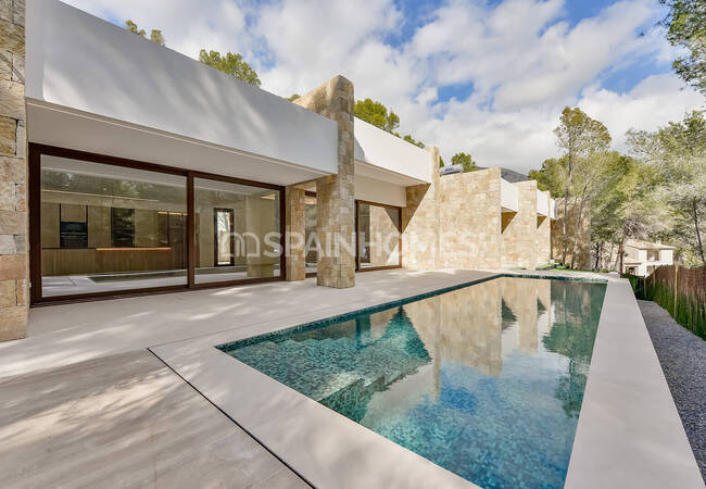 Altea Alicante'de Sahile Yakın Konumda Havuzlu Lüks Villa 8