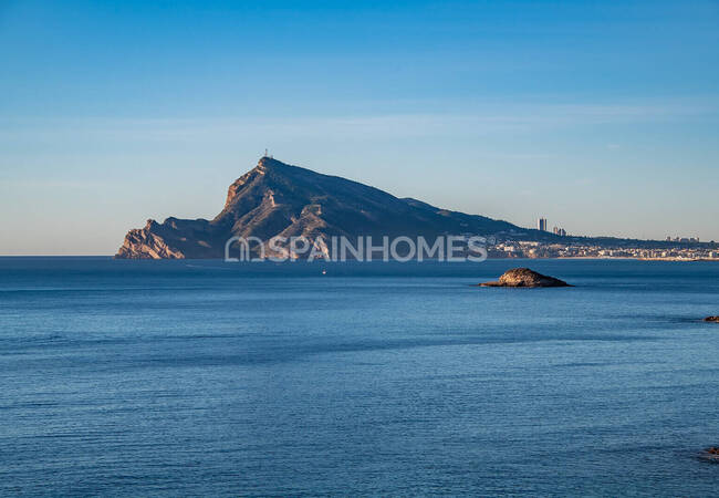 3-bedroom Penthouse Apartment with Open Sea Views in Altea 4
