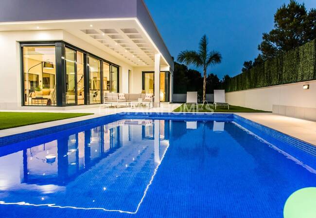 Villas Avec Piscine Et Jardin Privés À Finestrat Alicante 6