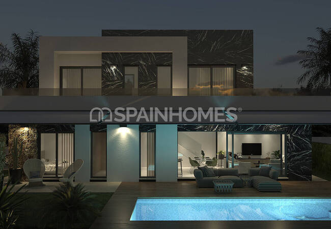 Torrevieja'da Denize Yakın Özel Havuzlu Lüks Villa 1