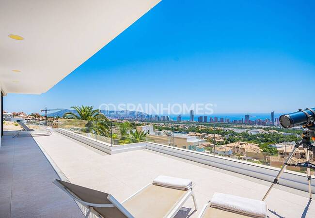 Finestrat Alicante'de Sahile Yakın Konumda Taşınmaya Hazır Villa 8