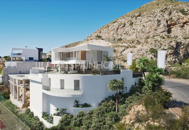 Alicante Finestrat'ta Eşsiz Manzaralı ve Lüks Tasarımlı Villa 1