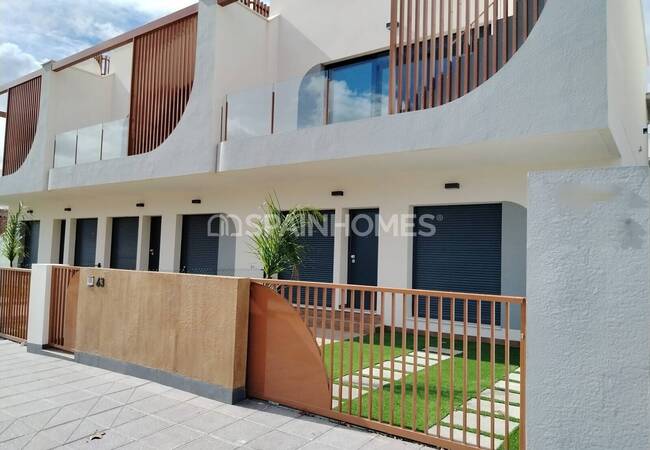 Pilar De La Horadada'da Havuzlu Sitede Sıfır Daireler 2