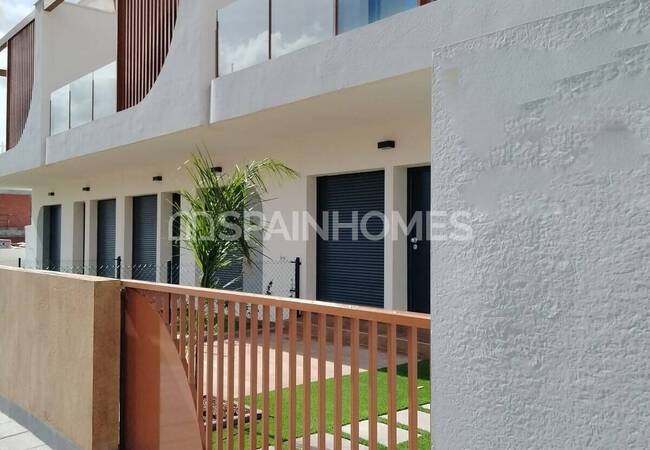 Pilar De La Horadada'da Havuzlu Sitede Sıfır Daireler 3