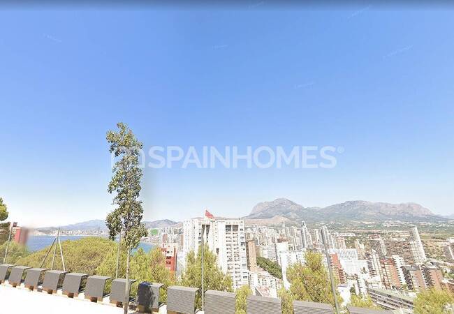 Ready to Move Villa with Stunning Sea and City Views in Benidorm 6