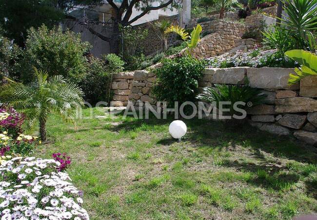 Ready to Move Villa with Stunning Sea and City Views in Benidorm 8