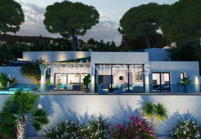 Detached Villa Intertwined with Nature in Pedreguer Alicante 2