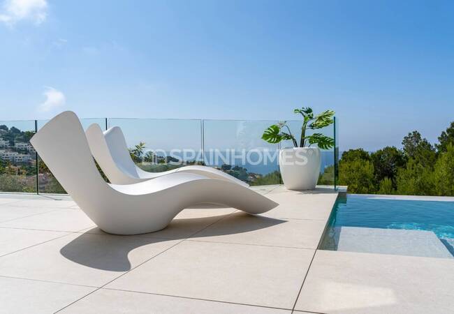 Alicante Altea'da Eşsiz Konumda Deniz Manzaralı Villa 4